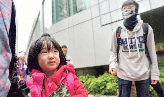 香港因反水客染暴力排外名声 内地游客分流日韩